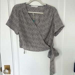 Women's Black and White Wrap Top